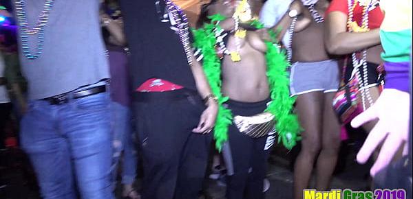 trendsWomen showing Ass, Tits and Pussy in Public during Mardi Gras 2019